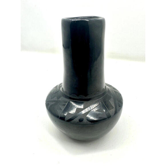 Cresencia Tafoya Santa Clara Pueblo Pottery Vase